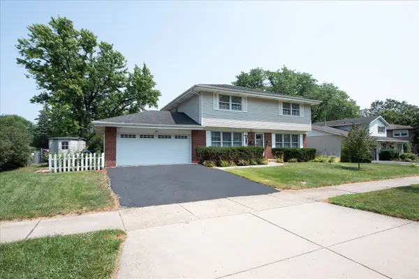 257 Beau Drive, Des Plaines, IL 60016