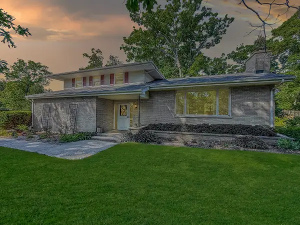 4705 Wild Cherry Road, Crystal Lake, IL 60012