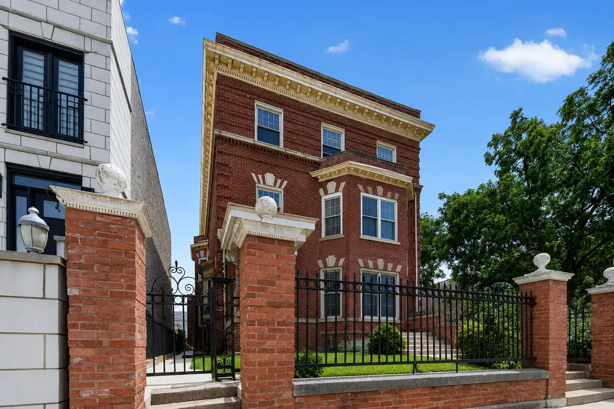 4541 S Forrestville Avenue, Chicago, IL 60653 - #1