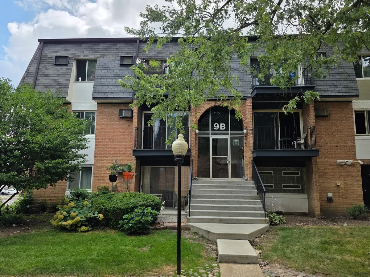 9B E Dundee Quarter Drive #303, Palatine, IL 60074 - #1
