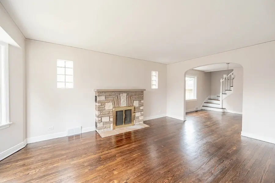 8746 S Kenwood Avenue, Chicago, IL 60619 - #2