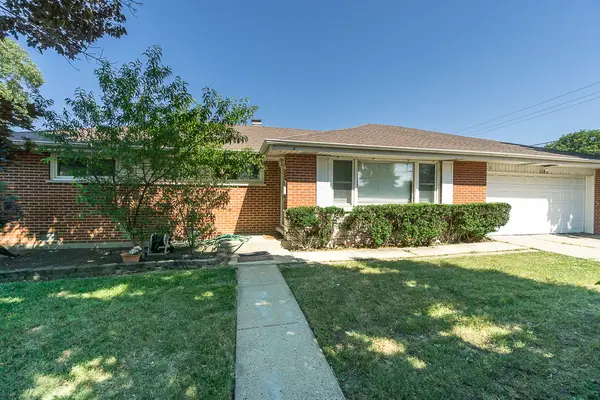 1185 Seymour Avenue, Des Plaines, IL 60016
