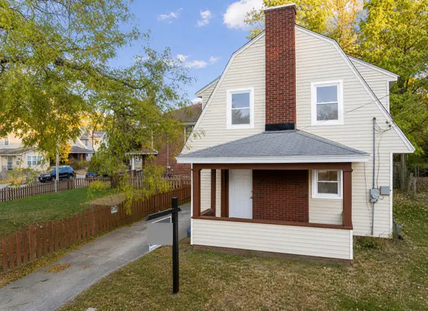 233 Oakwood Avenue, Rockford, IL 61101