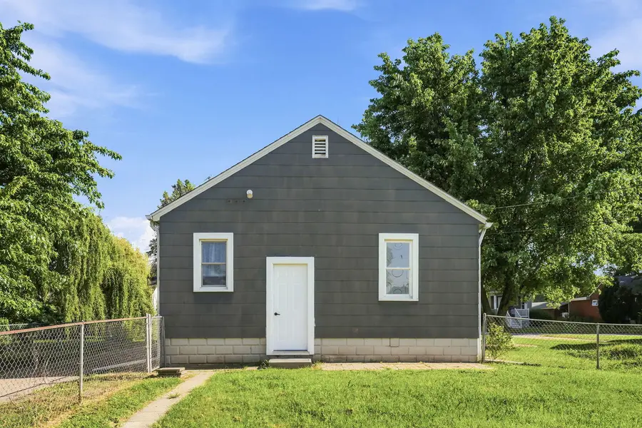2618 38th Avenue, Moline, IL 61265 - #3