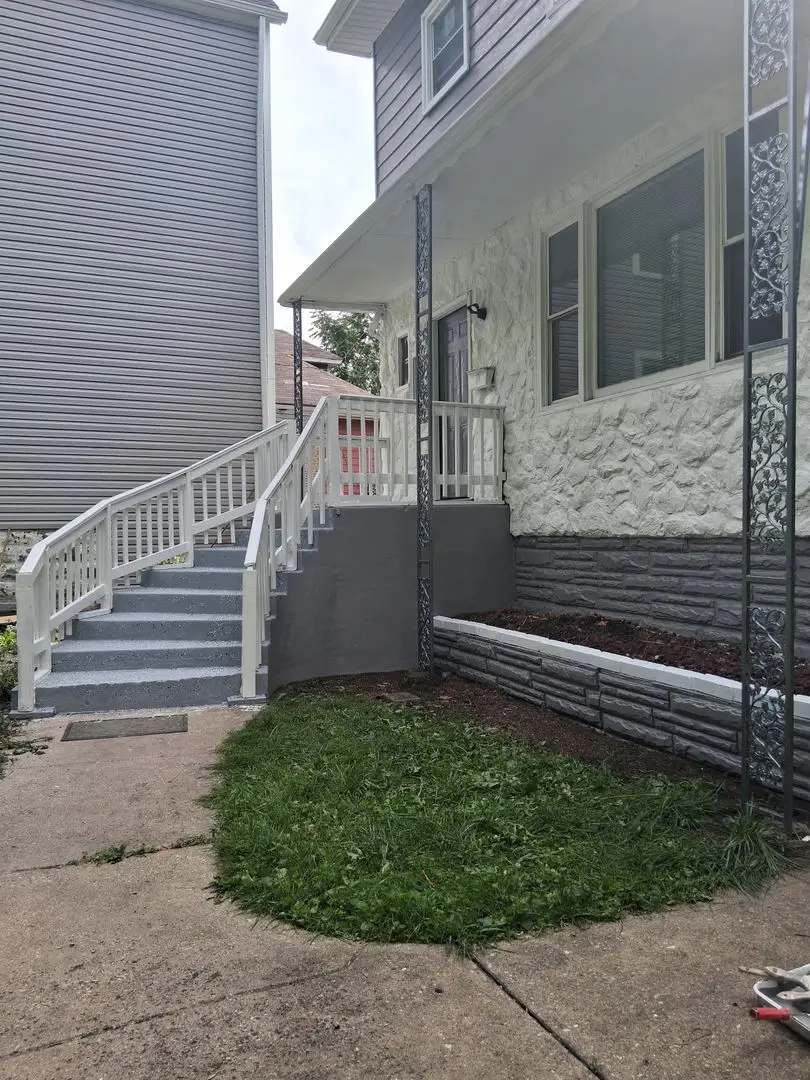 8518 S Muskegon Avenue, Chicago, IL 60617 - #3