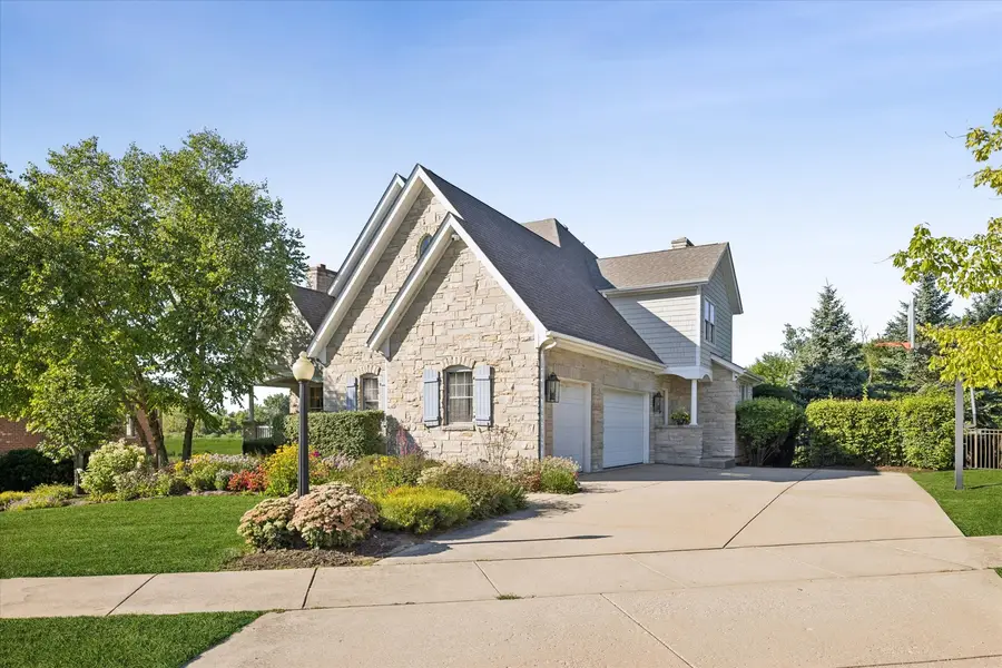 13487 Cambridge Drive, Lemont, IL 60439 - #2
