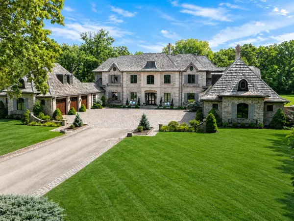 24 Bridlewood Road, Northbrook, IL 60062