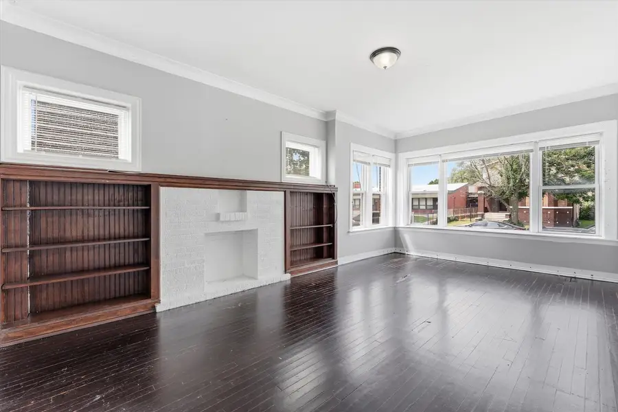 7037 S Washtenaw Avenue, Chicago, IL 60629 - #2