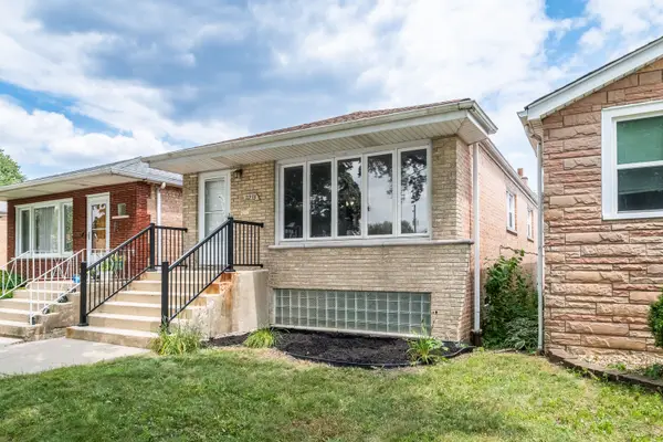 11233 S Whipple Street, Chicago, IL 60655