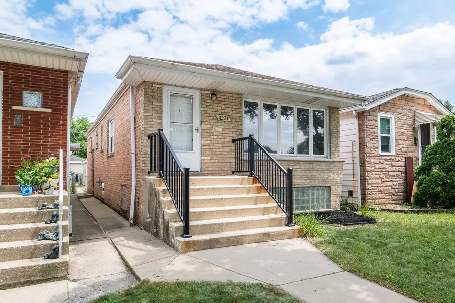 11233 S Whipple Street, Chicago, IL 60655 - #2