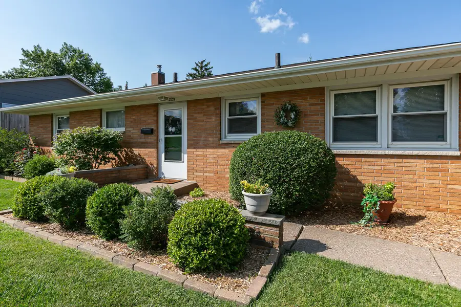 2229 W Hayes Street, Davenport, IA 52804 - #3