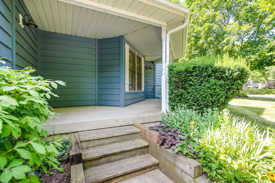2615 4th Street, Winthrop Harbor, IL 60096 - #2