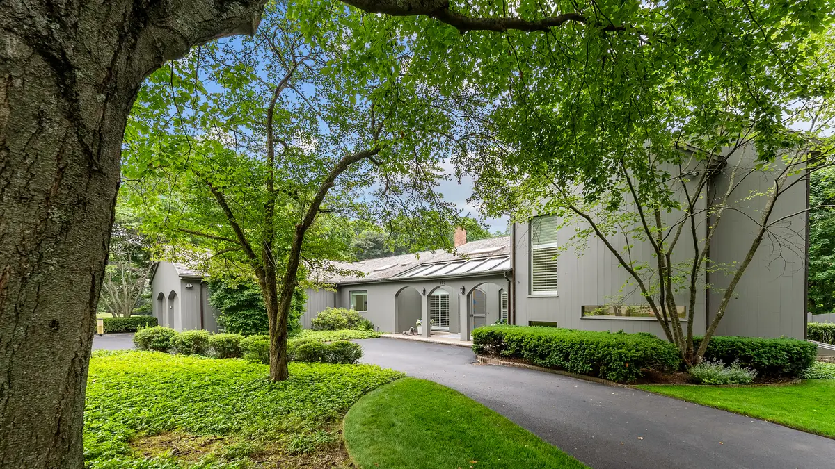 107 N Mayflower Road, Lake Forest, IL 60045 - #1