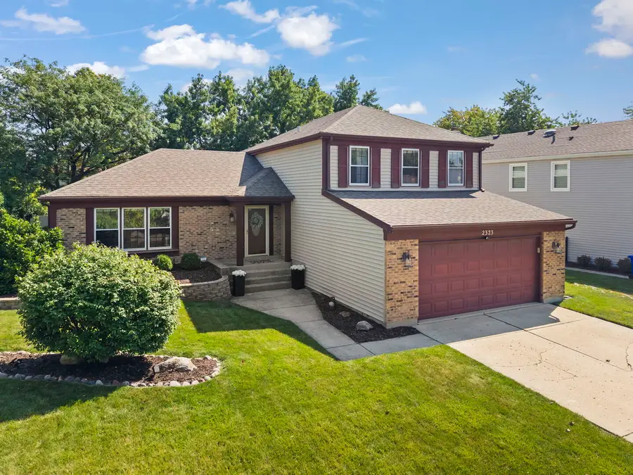 2323 Richmond Drive, Wheaton, IL 60189 - #2