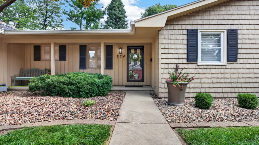 224 Fleetwood Drive, Bloomington, IL 61701 - #2