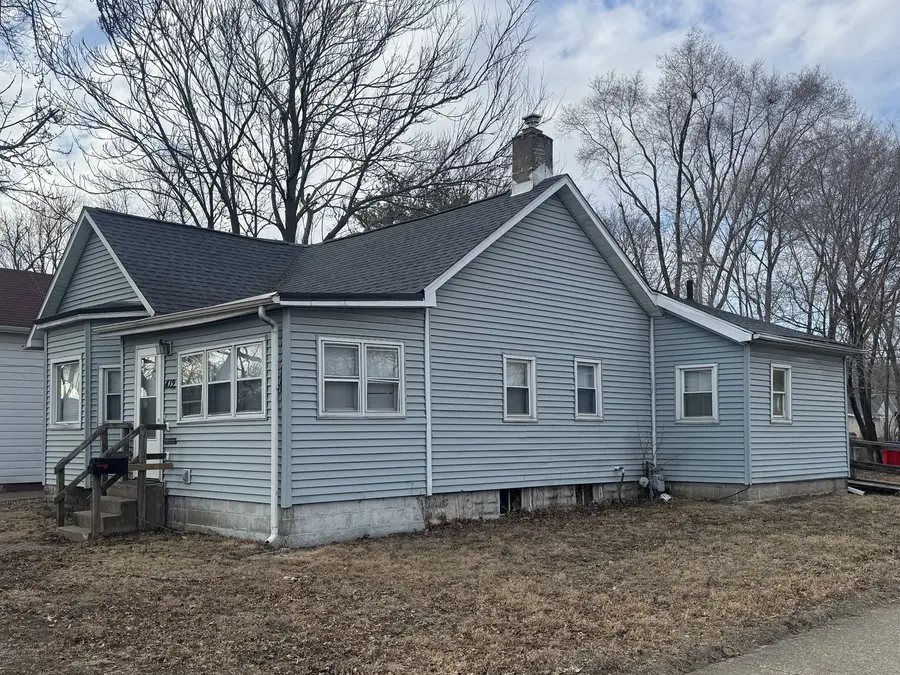 412 E Columbia Avenue, Champaign, IL 61820 - #2