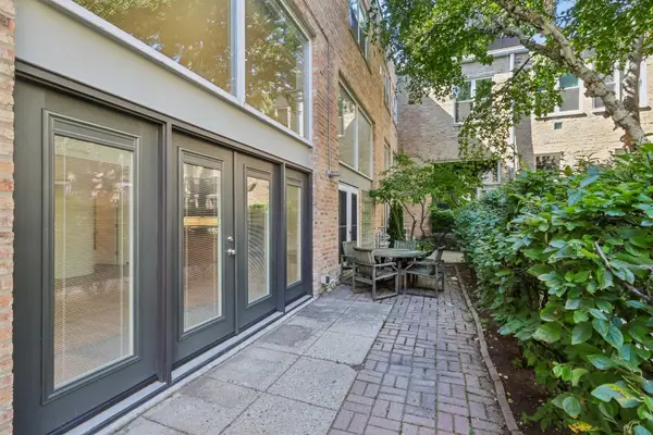 1133 W Cornelia Avenue #B, Chicago, IL 60657