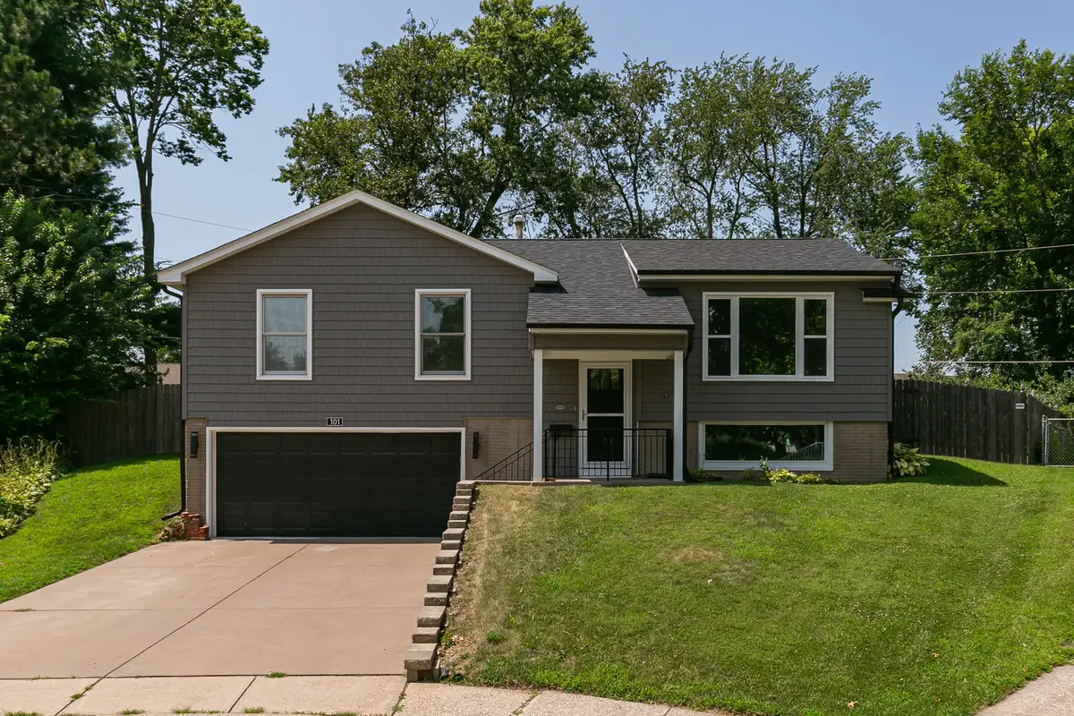 101 24th Avenue Court, Moline, IL 61265 - #1