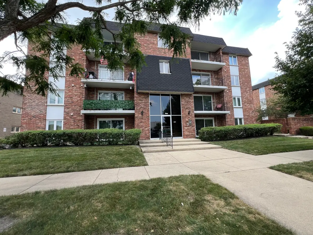 11012 Kilpatrick Avenue #3ne, Oak Lawn, IL 60453 - #1