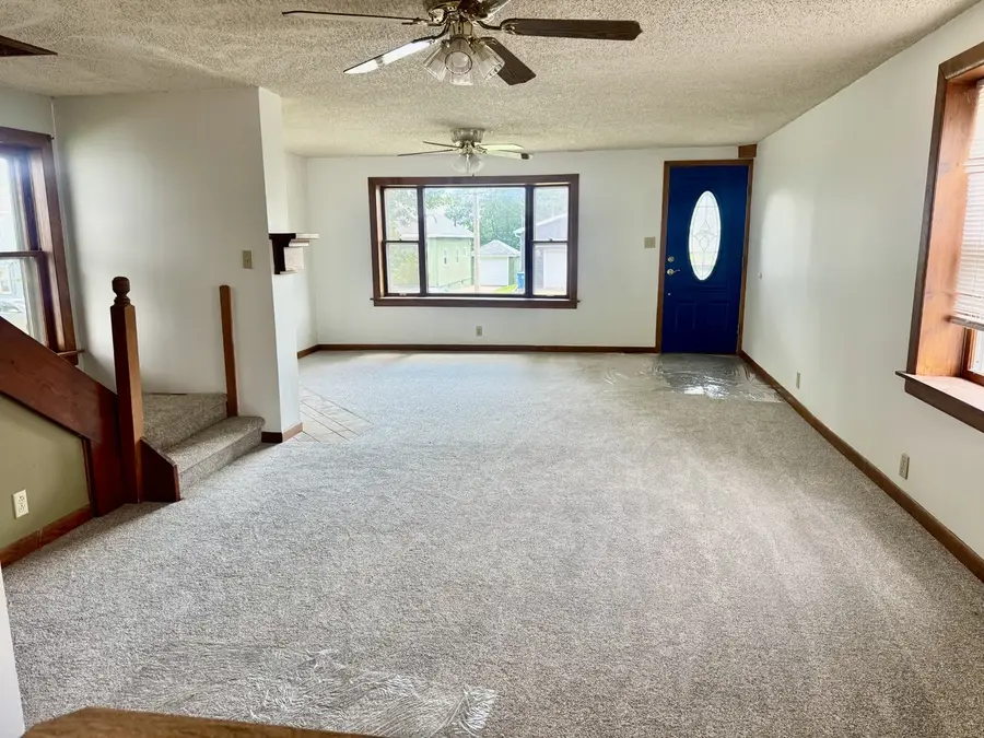 1521 1st Street, Peru, IL 61354 - #2
