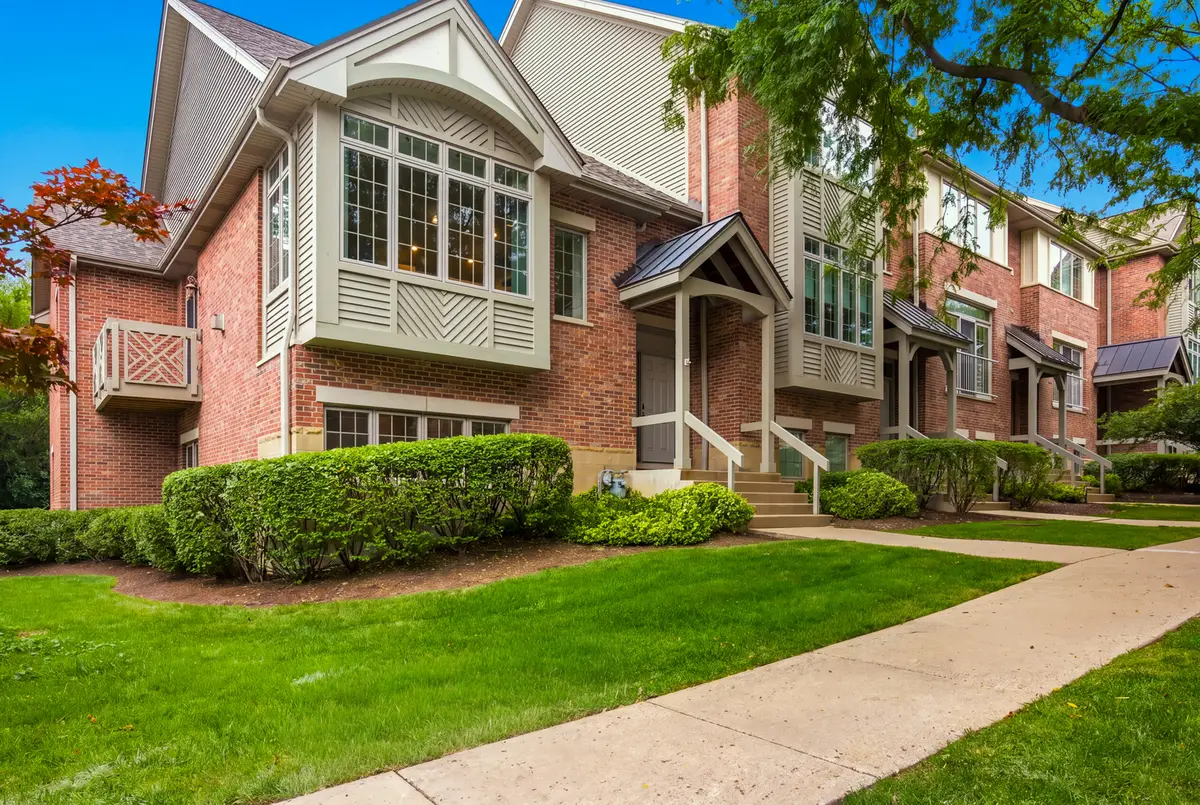 60 E Hattendorf Avenue, Roselle, IL 60172 - #1