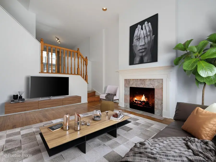 3643 W Cornelia Avenue #B, Chicago, IL 60618 - #3