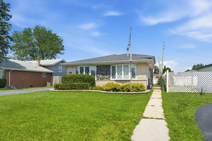 5432 137th Street, Crestwood, IL 60418 - #3