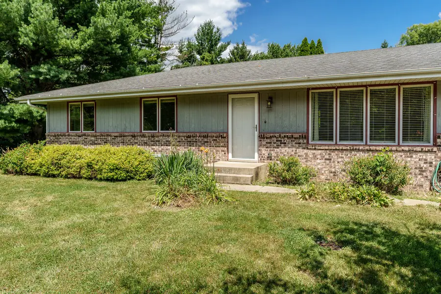 4315 W Rockton Road, Rockton, IL 61072 - #2