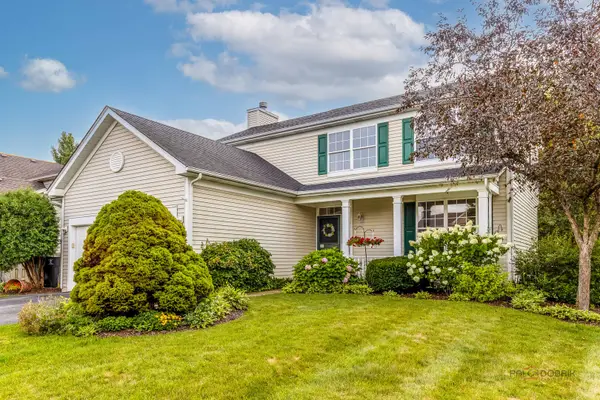 220 Meadowlark Circle, Lindenhurst, IL 60046