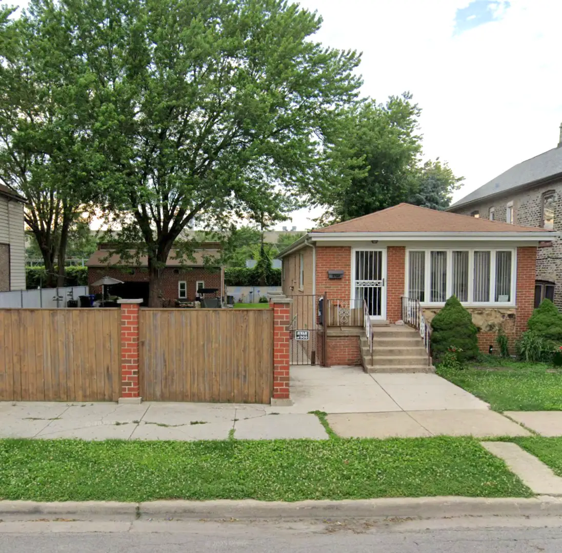 2706 S Hillock Avenue, Chicago, IL 60608 - #1
