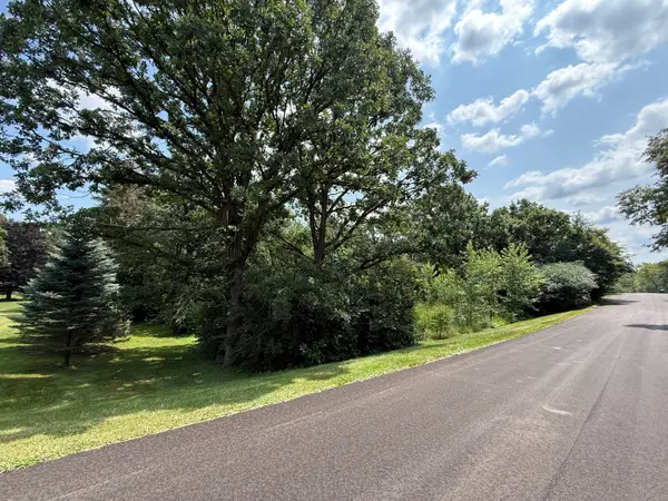 3N541 Prairie Drive, St. Charles, IL 60175