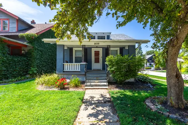 2528 Leclaire Street, Davenport, IA 52803