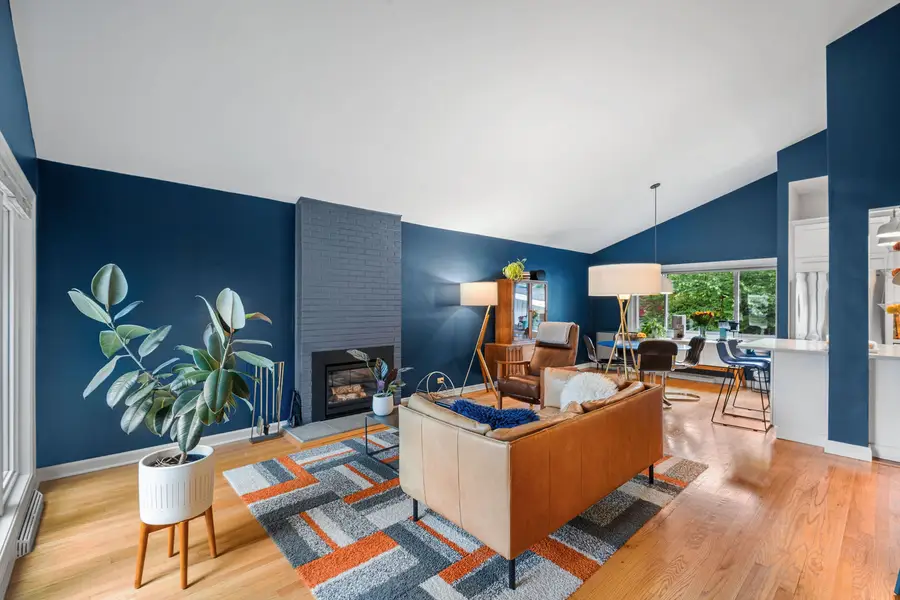 2662 Crawford Avenue, Evanston, IL 60201 - #2