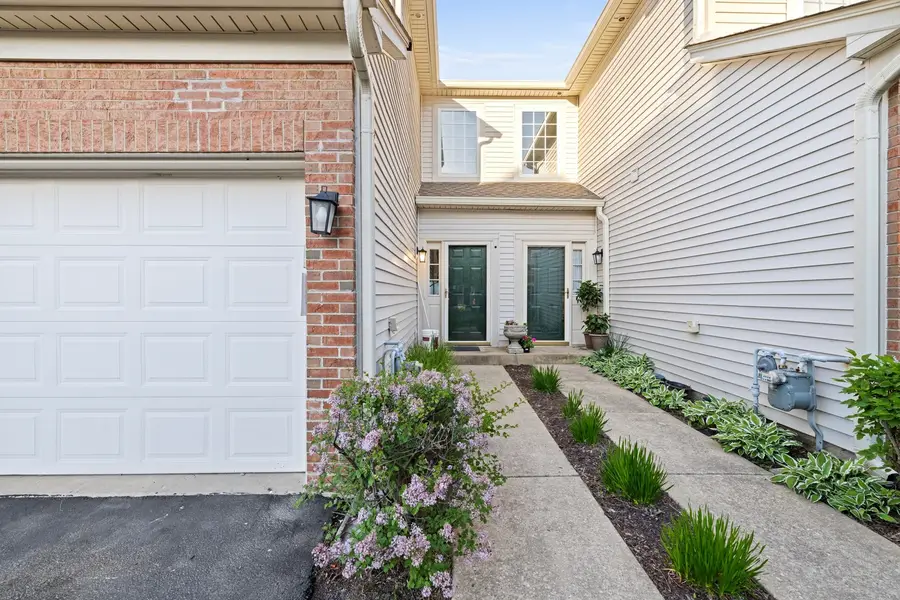 2247 Stoughton Drive, Aurora, IL 60502 - #2