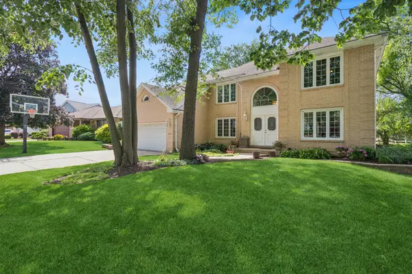 2424 Pepper Tree Court, Lisle, IL 60532