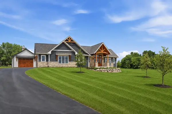 7811 Hidden Pine Lane, Richmond, IL 60071