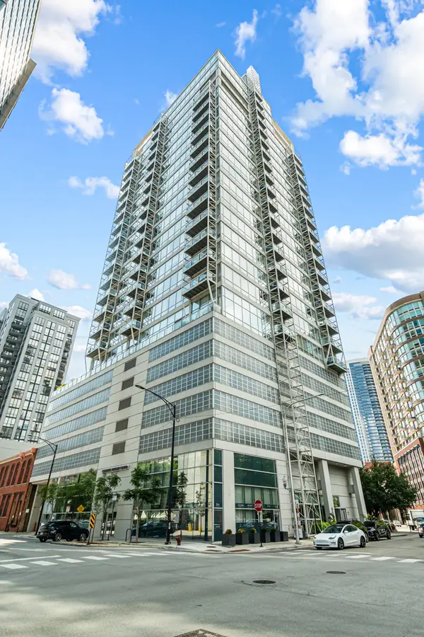 653 N Kingsbury Street #2402, Chicago, IL 60654