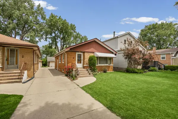8240 45th Street, Lyons, IL 60534