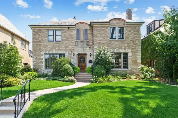 1204 Fair Oaks Avenue, Oak Park, IL 60302