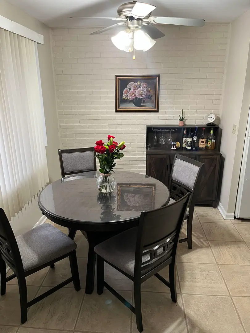2404 Algonquin Road #5, Rolling Meadows, IL 60008 - #3