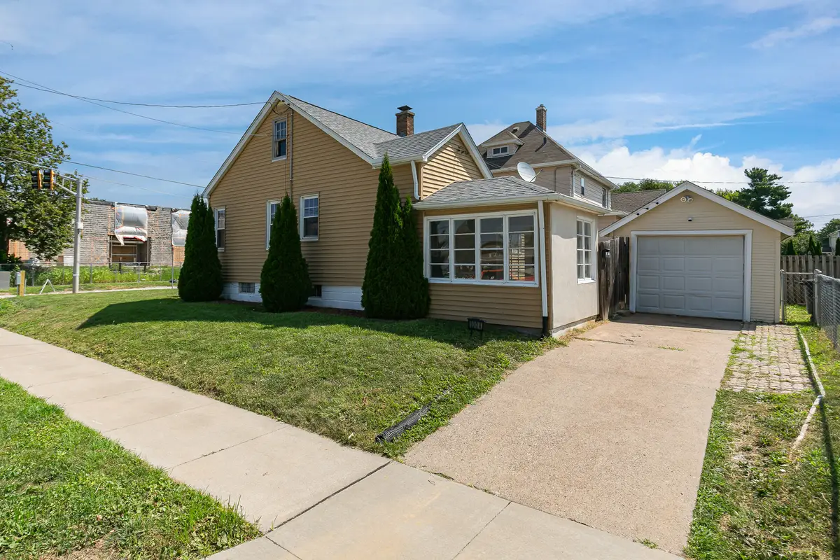 1004 16th Avenue, Moline, IL 61265 - #1