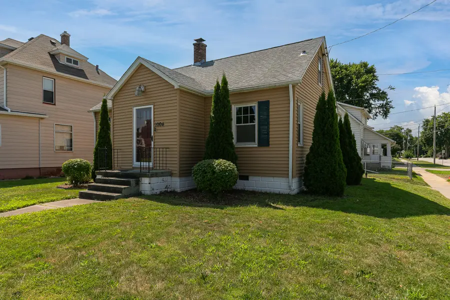 1004 16th Avenue, Moline, IL 61265 - #2