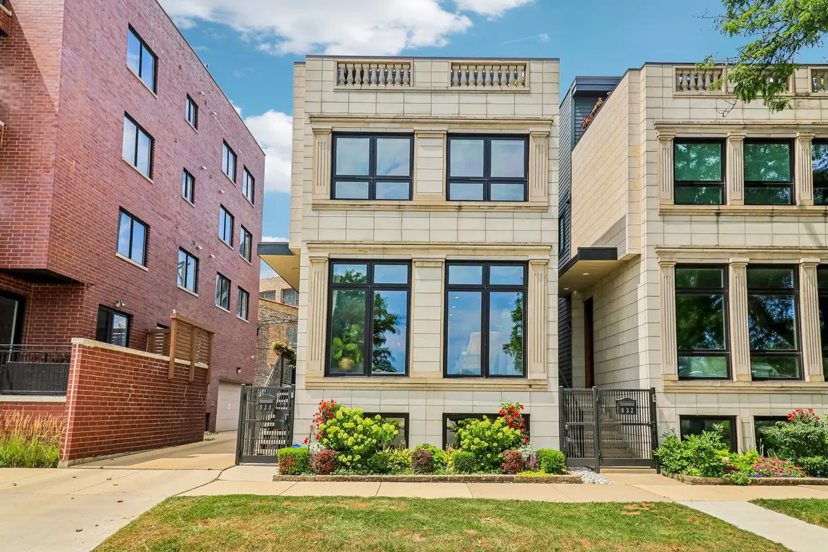 628 N Rockwell Street, Chicago, IL 60612 - #1