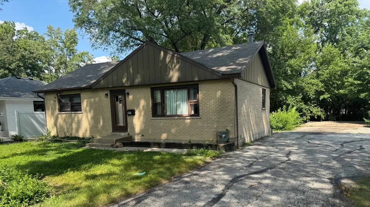 927 S Stough Street, Hinsdale, IL 60521 - #1