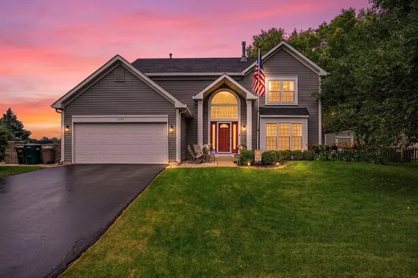 1243 Hazelwood Court, Batavia, IL 60510