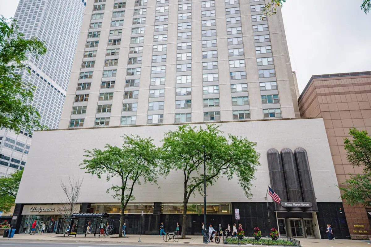 777 N Michigan Avenue #3407, Chicago, IL 60611 - #1