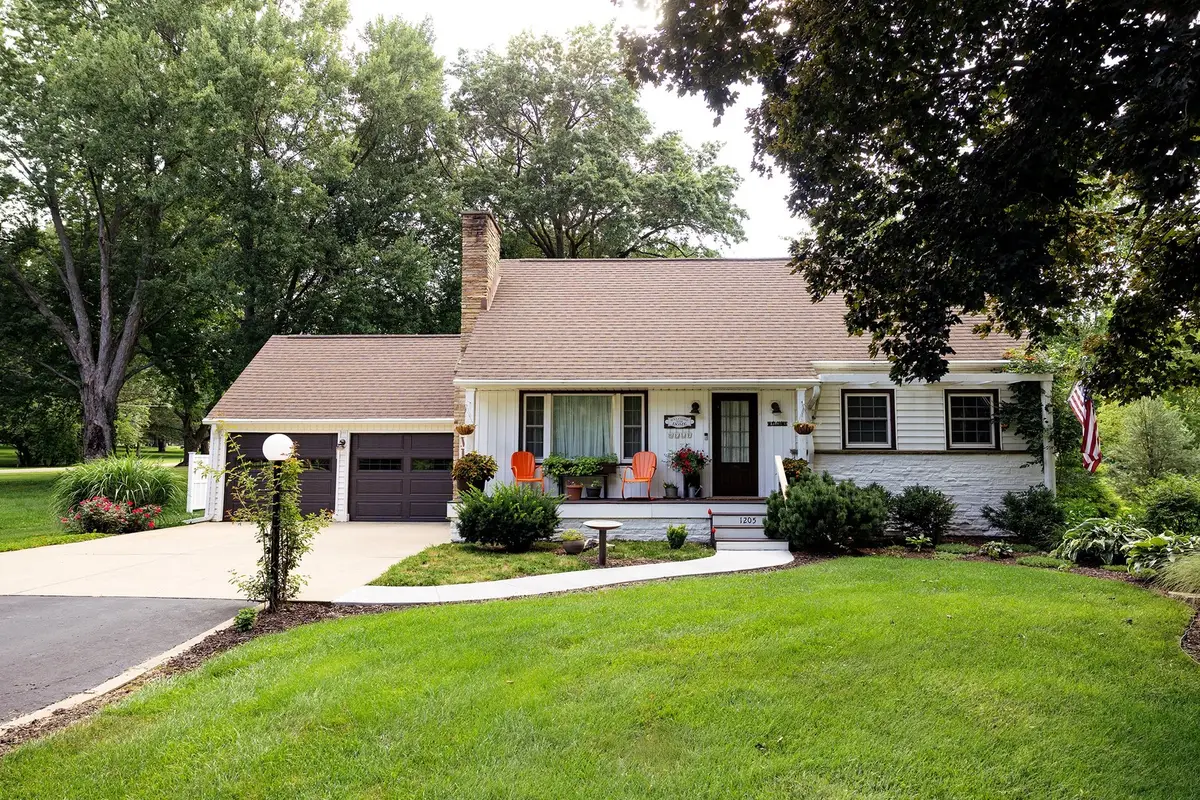 1205 Sinnissippi Park Road, Sterling, IL 61081 - #1