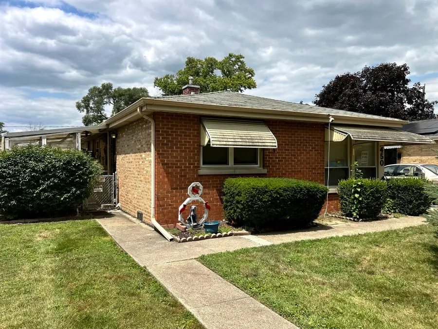 450 Hyde Park Avenue, Hillside, IL 60162 - #2