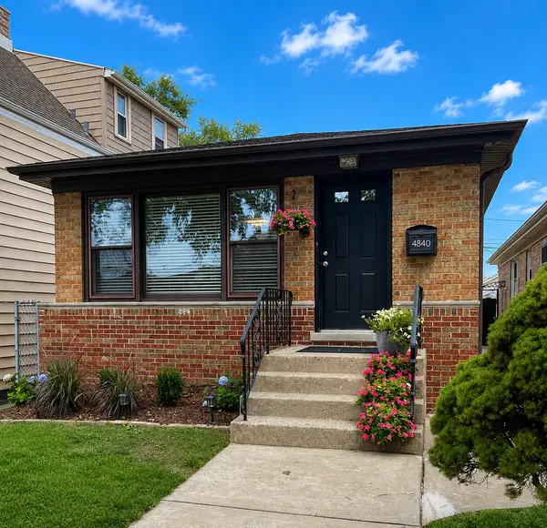 4840 W Gunnison Street, Chicago, IL 60630