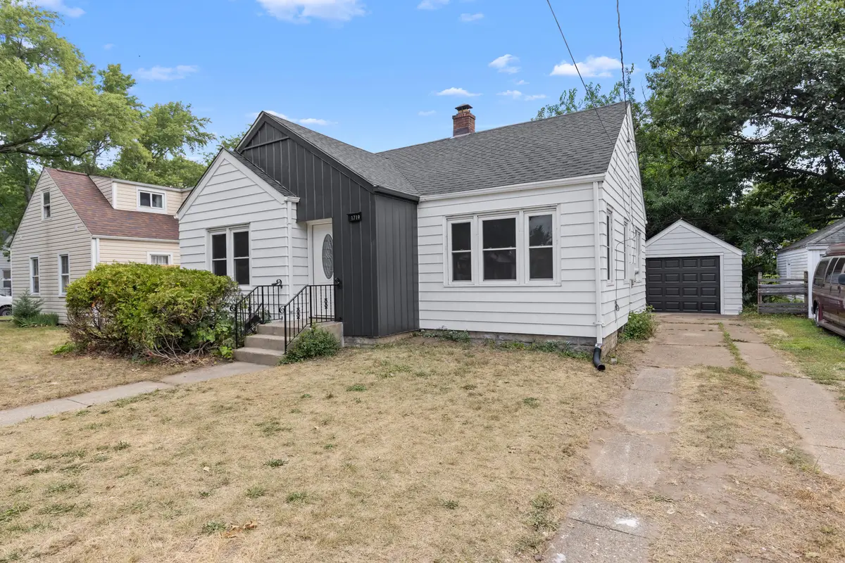 1719 Carney Avenue, Rockford, IL 61103 - #1